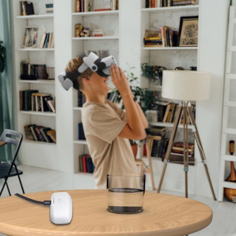 Pasek odciążający BoboVR M2 Pro+ do gogli VR Meta Quest 2 + bateria zewnętrzna B2 - biało-czarny Pasek odciążający BoboVR M2 Pro+ do gogli VR Meta Quest 2 + bateria zewnętrzna B2 - biało-czarny