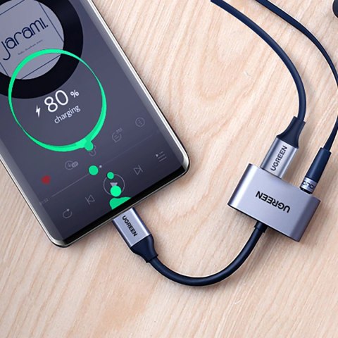 Adapter Ugreen CM193 50596 audio dwuportowy USB-C (męski) - mini jack 3.5mm / USB-C (żeński) - szary Adapter Ugreen CM193 50596 audio dwuportowy USB-C (męski) - mini jack 3.5mm / USB-C (żeński) - szary