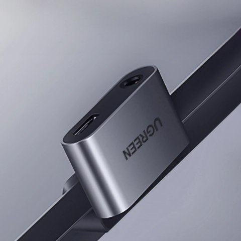 Adapter Ugreen CM193 50596 audio dwuportowy USB-C (męski) - mini jack 3.5mm / USB-C (żeński) - szary Adapter Ugreen CM193 50596 audio dwuportowy USB-C (męski) - mini jack 3.5mm / USB-C (żeński) - szary