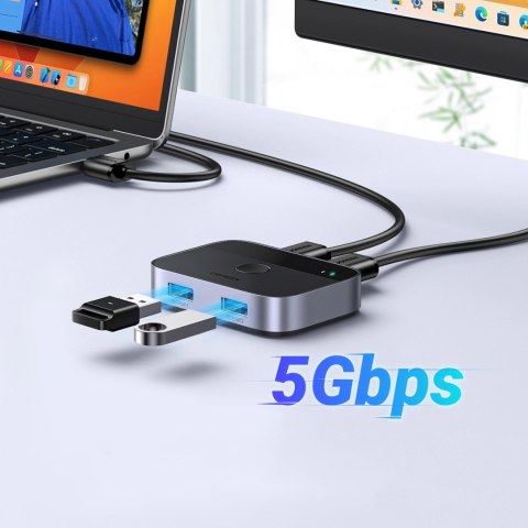 Adapter Ugreen CM757 2w1 2x USB-A 3.0 (wejście) / 2x USB-A (wyjście) - szary Adapter Ugreen CM757 2w1 2x USB-A 3.0 (wejście) / 2x USB-A (wyjście) - szary