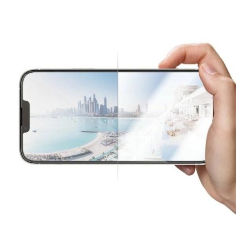 Szkło hartowane PanzerGlass Ultra-Wide Fit antybakteryjne z filtrem odblasków i pozycjonerem na iPhone 14 Plus / 13 Pro Max Szkło hartowane PanzerGlass Ultra-Wide Fit antybakteryjne z filtrem odblasków i pozycjonerem na iPhone 14 Plus / 13 Pro Max