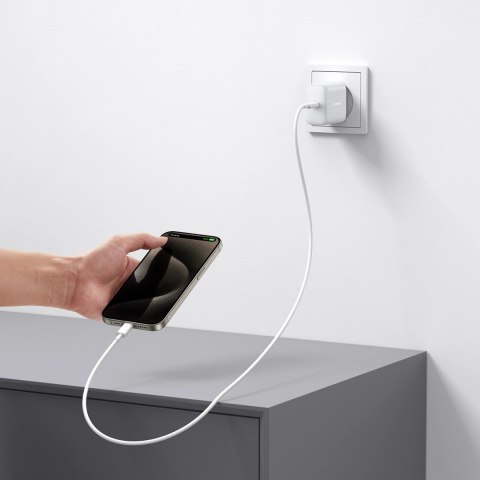 Ładowarka Joyroom JR-TCF24 sieciowa USB-C PD 30W QC SFC - biała + kabel USB-C 1m Ładowarka Joyroom JR-TCF24 sieciowa USB-C PD 30W QC SFC - biała + kabel USB-C 1m