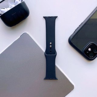 Pasek Tech-Protect IconBand na Apple Watch 4 / 5 / 6 / 7 / 8 / 9 / SE (38/40/41 mm) - czarny
