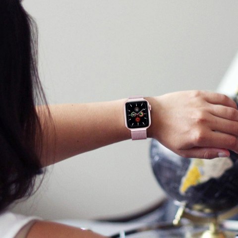 Pasek Tech-Protect MilaneseBand na Apple Watch 4 / 5 / 6 / 7 / 8 / 9 / SE / Ultra 1 / 2 (42/44/45/49 mm) - różowy