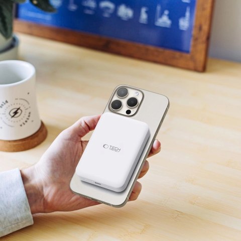 Powerbank Tech-Protect LifeMag PB11 z MagSafe 10000mAh 15W port USB-C - biały + kabel USB-C