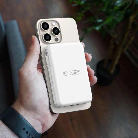 Powerbank Tech-Protect LifeMag PB31 z MagSafe 10000mAh 15W USB-C / USB-A / wbudowane kable USB-C / Lightning - biały Powerbank Tech-Protect LifeMag PB31 z MagSafe 10000mAh 15W USB-C / USB-A / wbudowane kable USB-C / Lightning - biały