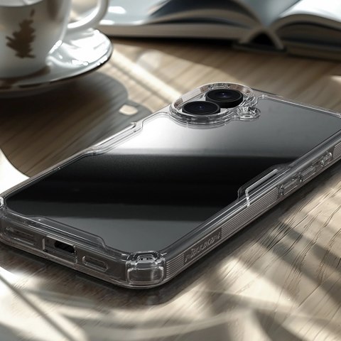 Etui Nillkin Nature Pro Case na iPhone 16 - przezroczysto-białe Etui Nillkin Nature Pro Case na iPhone 16 - przezroczysto-białe