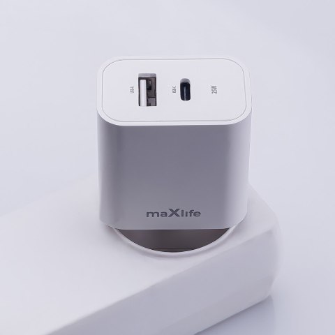 Maxlife ładowarka sieciowa PD QC MXTC-06-25AC 1x USB-C 1x USB 25W biała Maxlife ładowarka sieciowa PD QC MXTC-06-25AC 1x USB-C 1x USB 25W biała