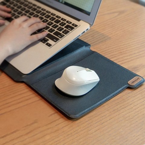 Pokrowiec Nillkin Versatile na laptopa do 14'' z podstawką i podkładką pod myszkę - szary Pokrowiec Nillkin Versatile na laptopa do 14'' z podstawką i podkładką pod myszkę - szary