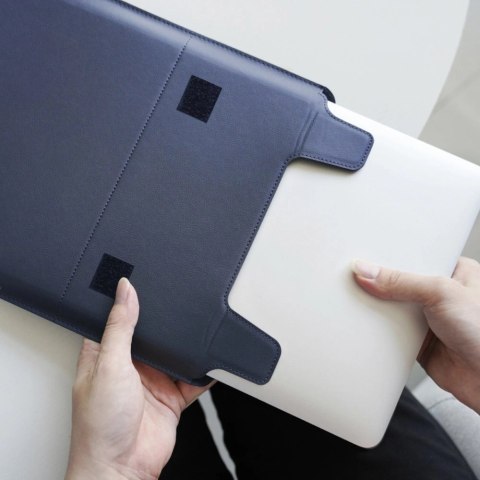 Pokrowiec Nillkin Versatile na laptopa do 14'' z podstawką i podkładką pod myszkę - szary Pokrowiec Nillkin Versatile na laptopa do 14'' z podstawką i podkładką pod myszkę - szary