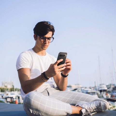 Szkło hartowane na aparat Spigen Optik.tR Ez Fit na Google Pixel 9 Pro XL (2-pak) Szkło hartowane na aparat Spigen Optik.tR Ez Fit na Google Pixel 9 Pro XL (2-pak)