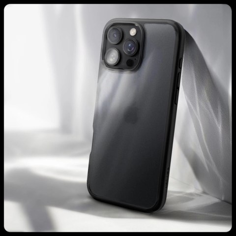 Etui Spigen Ultra Hybrid na iPhone 16 Pro - czarne Etui Spigen Ultra Hybrid na iPhone 16 Pro - czarne