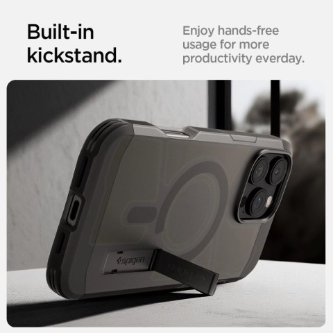 Etui Spigen Tough Armor MagSafe na iPhone 16 Pro Max - czarne Etui Spigen Tough Armor MagSafe na iPhone 16 Pro Max - czarne