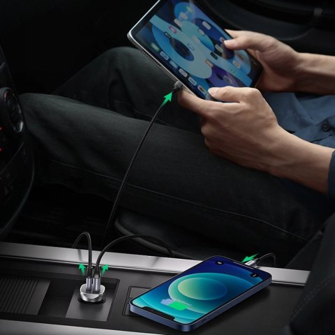 Ugreen ładowarka samochodowa USB Typ C / USB 24W Power Delivery Quick Charge szary (30780) Ugreen ładowarka samochodowa USB Typ C / USB 24W Power Delivery Quick Charge szary (30780)