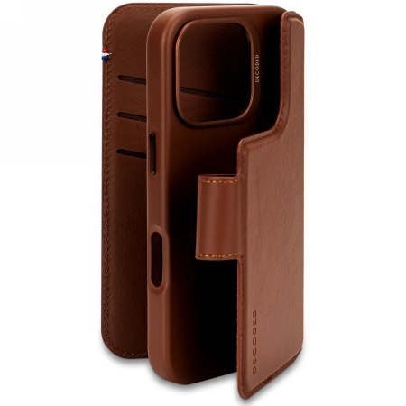 Etui skórzane Decoded Leather Detachable Wallet MagSafe z portfelem na iPhone 16 Pro - brązowe Etui skórzane Decoded Leather Detachable Wallet MagSafe z portfelem na iPhone 16 Pro - brązowe
