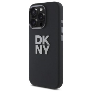 Etui DKNY Liquid Silicone Metal Logo na iPhone 16 Pro Max - czarne