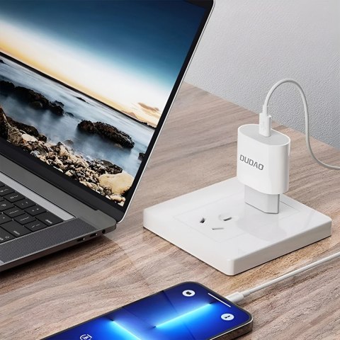 Ładowarka sieciowa Dudao A14EUC PD 20W USB-C z kablem - biała Ładowarka sieciowa Dudao A14EUC PD 20W USB-C z kablem - biała