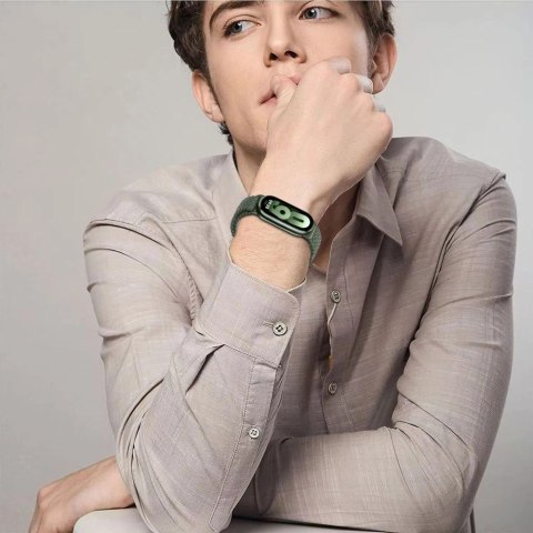 Pasek Tech-Protect NylonMag na Xiaomi Smart Band 8 / 9 / NFC - beżowy Pasek Tech-Protect NylonMag na Xiaomi Smart Band 8 / 9 / NFC - beżowy
