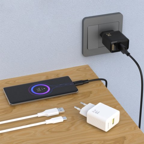Ładowarka Dudao A23 2.4A USB-A - biała Ładowarka Dudao A23 2.4A USB-A - biała