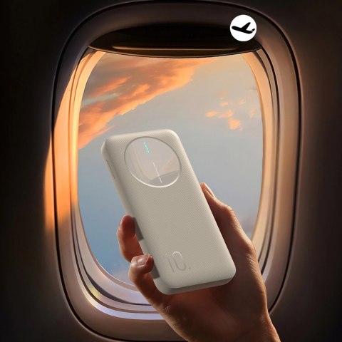 Powerbank Joyroom JR-PBF12 10000mAh 2.4A 2x USB-A 1x USB-C - biały Powerbank Joyroom JR-PBF12 10000mAh 2.4A 2x USB-A 1x USB-C - biały