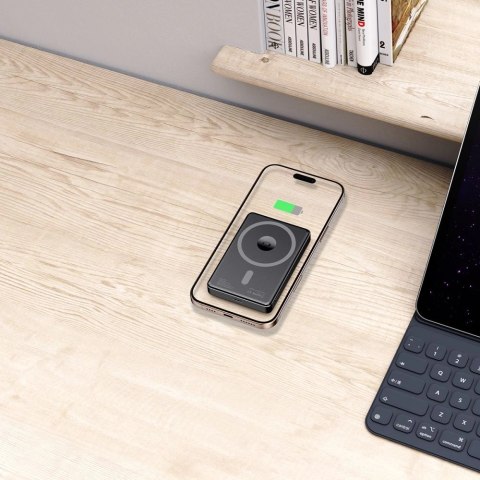 Powerbank Tech-Protect PB33 LifeMag MagSafe 5000mAH - czarny Powerbank Tech-Protect PB33 LifeMag MagSafe 5000mAH - czarny