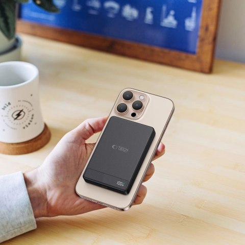 Powerbank Tech-Protect PB33 LifeMag MagSafe 5000mAH - czarny Powerbank Tech-Protect PB33 LifeMag MagSafe 5000mAH - czarny