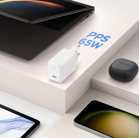 Ładowarka Spigen ArcStation Pro + kabel USB-C 65W - biała Ładowarka Spigen ArcStation Pro + kabel USB-C 65W - biała