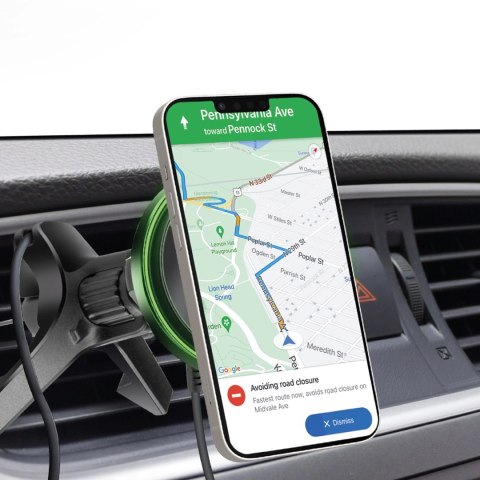 Uchwyt do smartfona z ładowarką bezprzewodową SBS TESUPMAGWIR15W na kratkę nawiewu, kompatybilny z MagSafe - czarny Uchwyt do smartfona z ładowarką bezprzewodową SBS TESUPMAGWIR15W na kratkę nawiewu, kompatybilny z MagSafe - czarny
