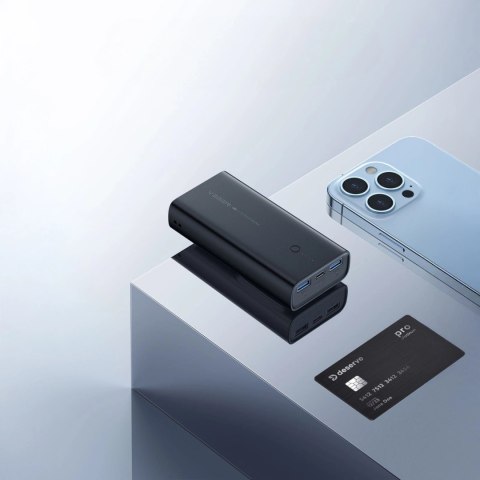 Powerbank Veger ACE100 W1146 10000mAh 20W PD QC3.0 - czarny Powerbank Veger ACE100 W1146 10000mAh 20W PD QC3.0 - czarny