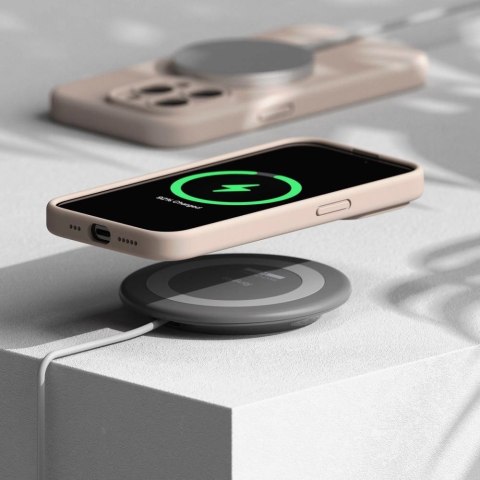 Etui Ringke Silicone MagSafe na iPhone 15 Pro - różowy Etui Ringke Silicone MagSafe na iPhone 15 Pro - różowy