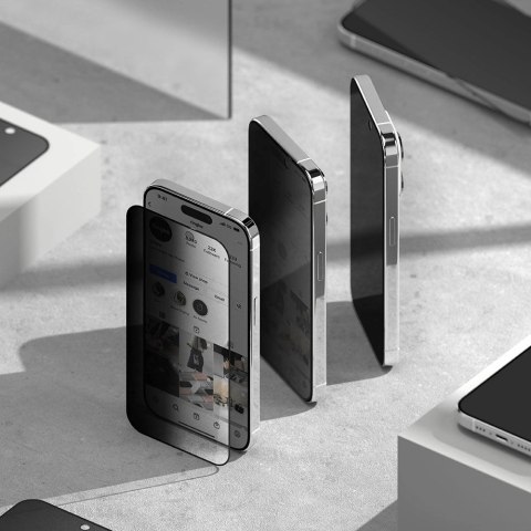 Szkło prywatyzujące Ringke Tempered Glass na iPhone 15 Pro Max Szkło prywatyzujące Ringke Tempered Glass na iPhone 15 Pro Max