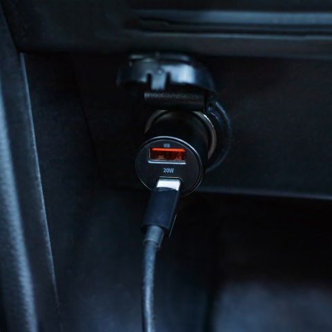 Maxlife ładowarka samochodowa PD QC MXCC-04 1x USB-C 1x USB 20W czarna + kabel USB-C - USB-C 60W Maxlife ładowarka samochodowa PD QC MXCC-04 1x USB-C 1x USB 20W czarna + kabel USB-C - USB-C 60W