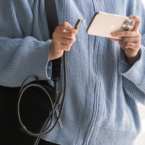 Kabel kątowy Ringke 3.2 gen. 2x2 USB-C, PD 3.1 240W 1m - czarny Kabel kątowy Ringke 3.2 gen. 2x2 USB-C, PD 3.1 240W 1m - czarny