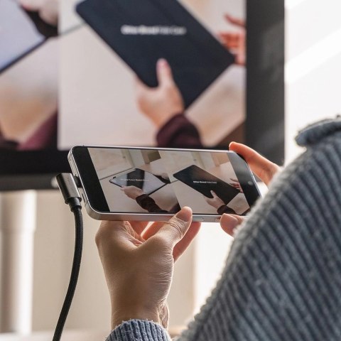Kabel kątowy Ringke 3.2 gen. 2x2 USB-C, PD 3.1 240W 1m - czarny Kabel kątowy Ringke 3.2 gen. 2x2 USB-C, PD 3.1 240W 1m - czarny
