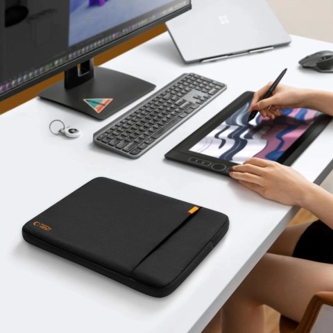 Pokrowiec Tech-Protect Defender na laptopa 15-16" - czarny Pokrowiec Tech-Protect Defender na laptopa 15-16" - czarny