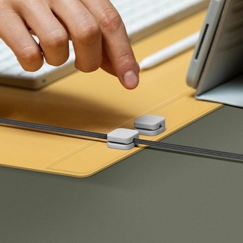 Magnetyczna podkładka UNIQ Hagen dwustronnana na biurko różowo-zielony Magnetyczna podkładka UNIQ Hagen dwustronnana na biurko różowo-zielony