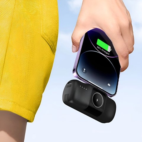 Mini powerbank Wozinsky WF16-YLS 5000mAh 15W Lightning z wbudowanym kablem USB-C i ładowarką do Apple Watch - czarny Mini powerbank Wozinsky WF16-YLS 5000mAh 15W Lightning z wbudowanym kablem USB-C i ładowarką do Apple Watch - czarny
