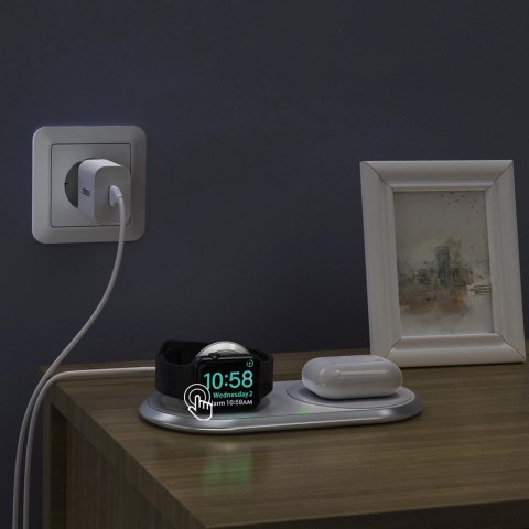 Choetech ładowarka bezprzewodowa Qi 2w1 do smartfonów / Apple Watch ze stojakiem (MFI) USB Typ C biały (T317) Choetech ładowarka bezprzewodowa Qi 2w1 do smartfonów / Apple Watch ze stojakiem (MFI) USB Typ C biały (T317)