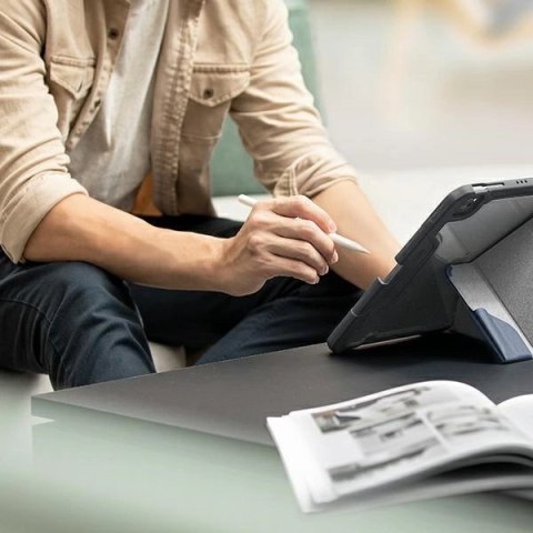 Etui UNIQ Trexa na iPad 10.2'' 2021/2020/2019 - czerwone