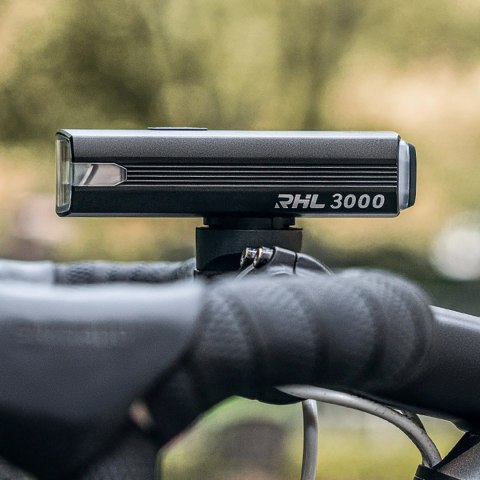 Lampka rowerowa przednia Wozinsky + kabel USB-C (3000 lm) - czarna