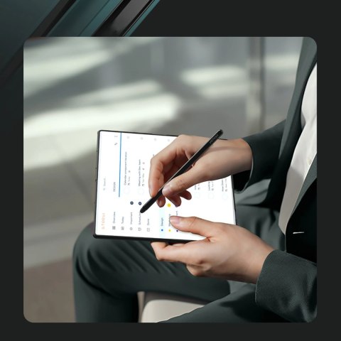 Etui Nillkin Flex Pure Fold na Samsung Galaxy Z Fold 7 z miejscem na S Pen - czarne