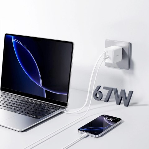 Ładowarka sieciowa Joyroom JR-TCL06 67W GaN z wbudowanym zwijanym kablem USB-C - biała