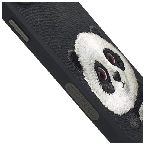Etui Nimmy Big Eyed Pet 2.0 Panda na iPhone 15 Pro - czarne