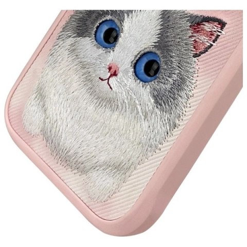 Etui Nimmy Big Eyed Pet 2.0 Cat na iPhone 16 Pro - różowe