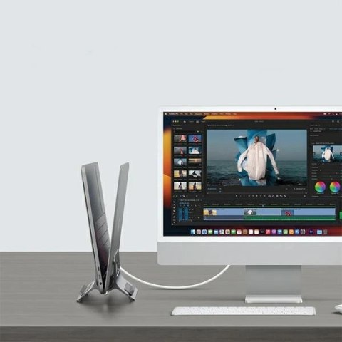 Stojak grawitacyjny SODI SMS-300 na MacBookaSMS-300 - srebrny