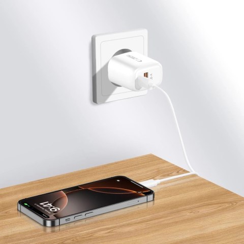 Ładowarka sieciowa Tech-Protect NCA30 PD 30W QC3.0 USB-A / USB-C + Kabel USB-C / Lightning 100cm - biała