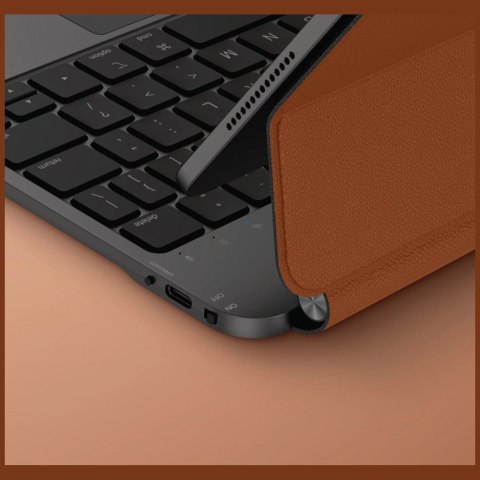 Etuiz klawiaturą UNIQ Venno Pro Magnetic Smart do iPad 11" 2025 / iPad Air 11" 2024 / 2025 / iPad Pro 11" 2018 / 2020 / 2021 / 2