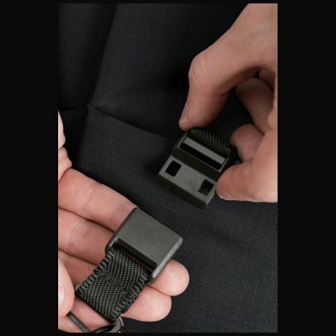 Torba UNIQ Arden Sling 2L - różowa