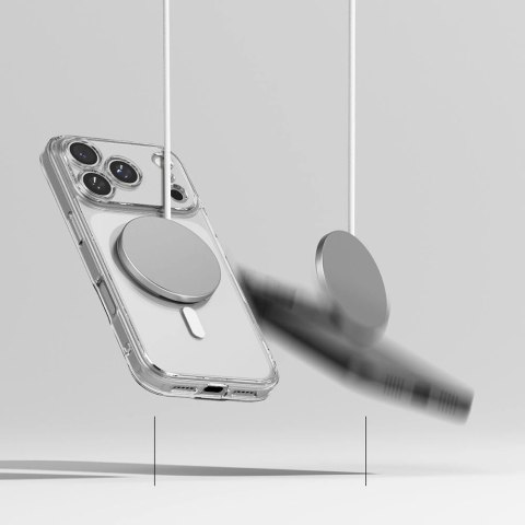 Etui Ringke Fusion Magnetic MagSafe na iPhone 17 Pro - przezoczyste