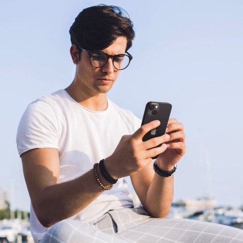 OSŁONA APARATU SPIGEN OPTIK.TR "EZ FIT" CAMERA PROTECTOR 2-PACK IPHONE 14 / 14 PLUS / 15 / 15 PLUS BLACK